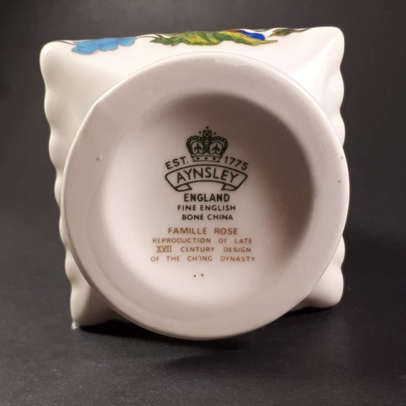 Rare Aynsley bone china floral square bodied bud Vase Famille Rose - Picture 7 of 7